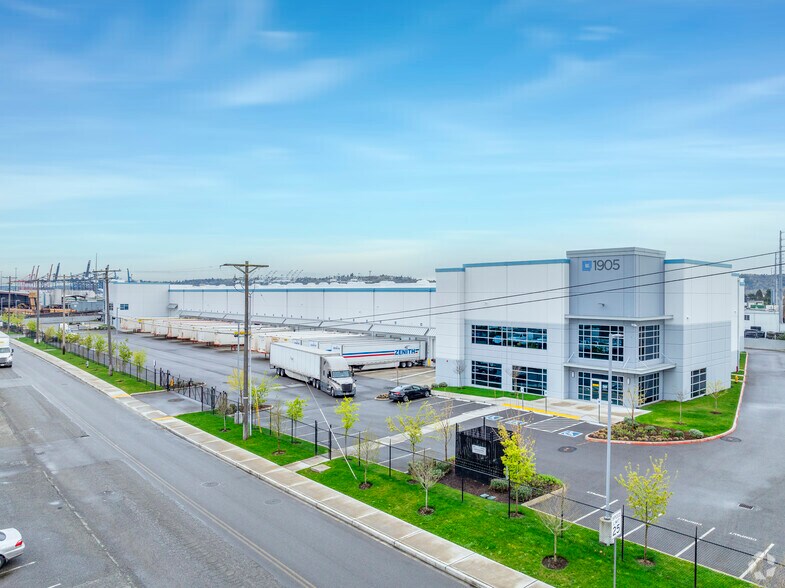More Photos Of 1905 E Marc Ave, Tacoma Distribution For Lease