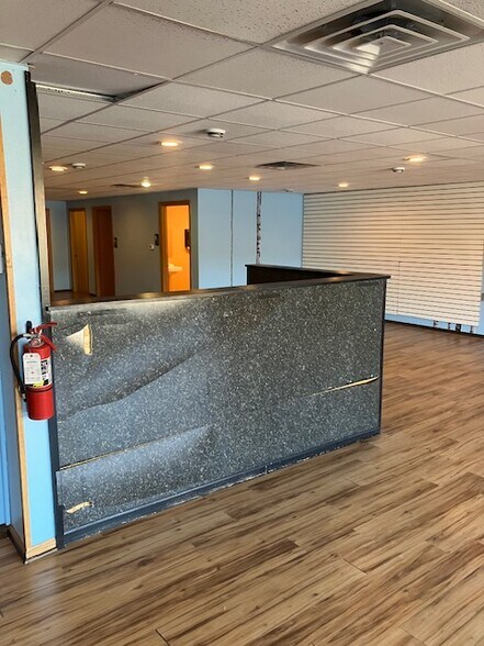 More Photos Of 1918-1918 Campbell Rd, La Crosse General Retail For Sale