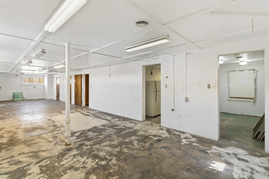 More Photos Of 4720 Springfield St, Dayton Office For Sale