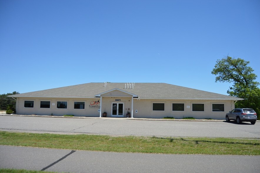 More Photos Of 23671 NW St Francis Blvd, Saint Francis Medical For Lease