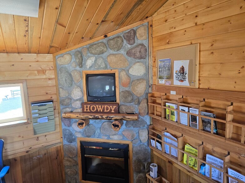 More Photos Of 187 US-16, Buffalo Auto Repair For Sale