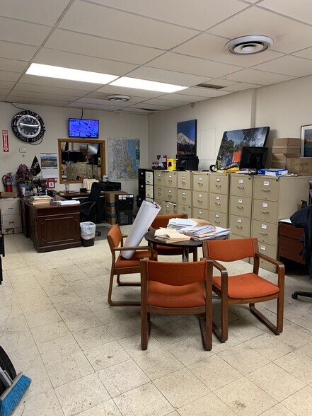 More Photos Of 4507-4515 N Kedzie Ave, Chicago Warehouse For Sale