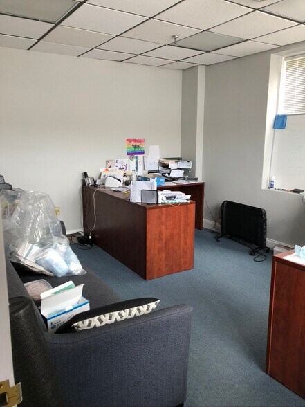 More Photos Of 1 S Greeley Ave, Chappaqua Medical For Lease