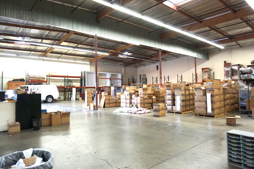 More Photos Of 6048 Triangle Dr, Commerce Warehouse For Lease