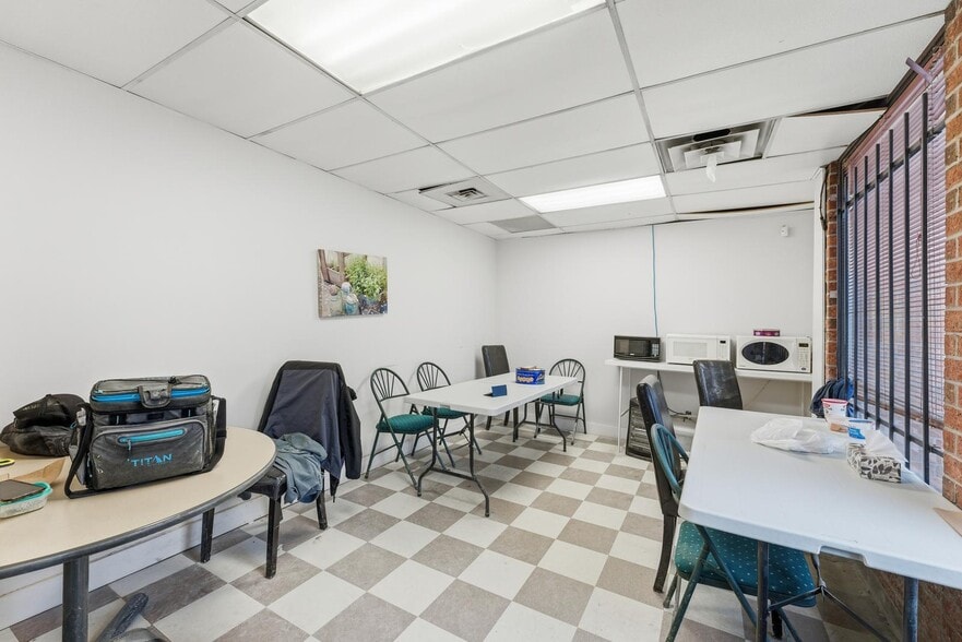 More Photos Of 40 Claireville Dr, Toronto Warehouse For Sale