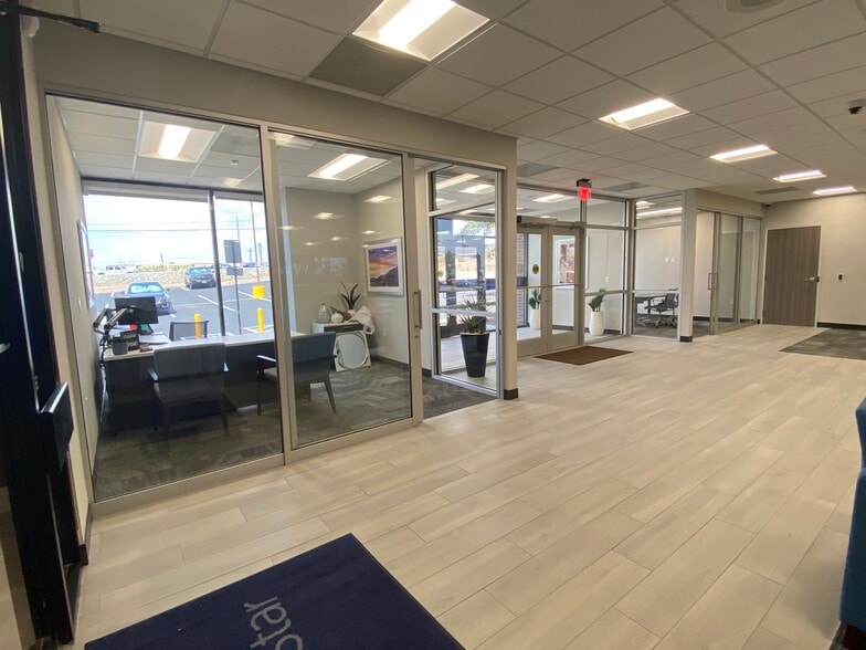 More Photos Of 8340 Gateway Blvd E, El Paso Office For Lease