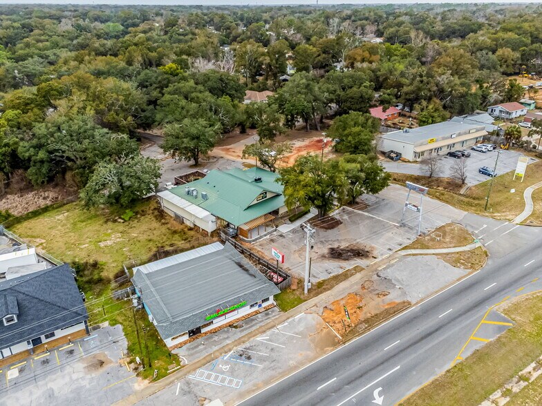 More Photos Of 131 New Warrington Rd, Pensacola Restaurant For Sale