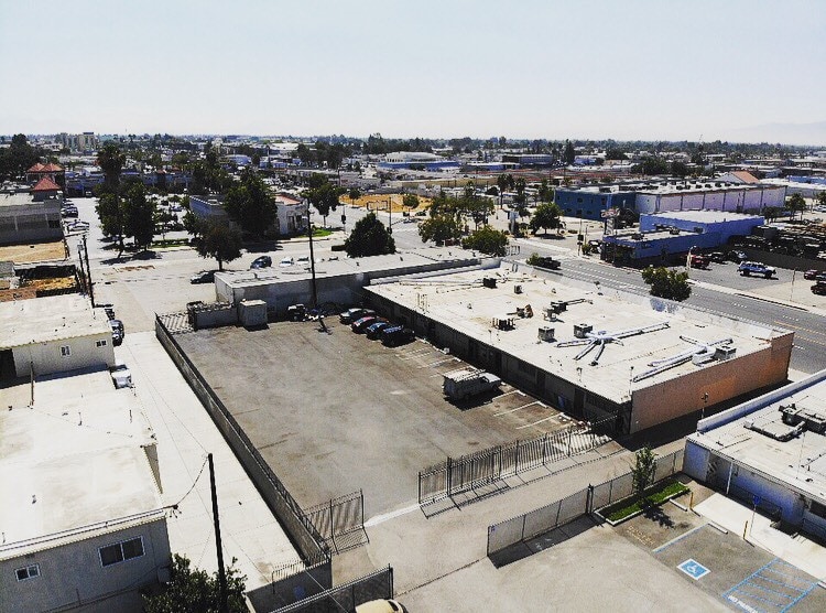 More Photos Of 1055-1067 E Holt Ave, Pomona Storefront For Lease
