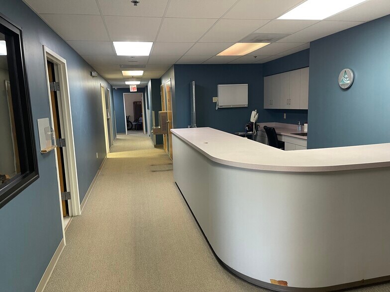 More Photos Of 115 Highway 641 S, Camden Office For Lease