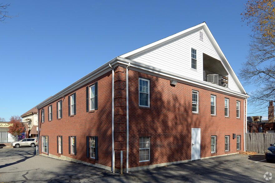 More Photos Of 575 Washington St, Canton Storefront Retail Office For Lease