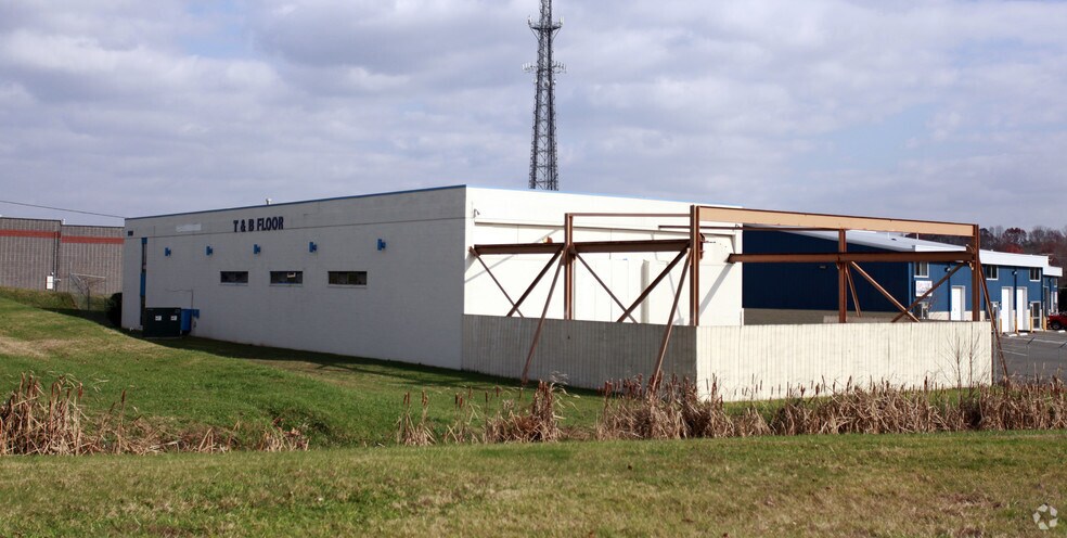 More Photos Of 9101 Industry Dr, Manassas Park Warehouse For Sale