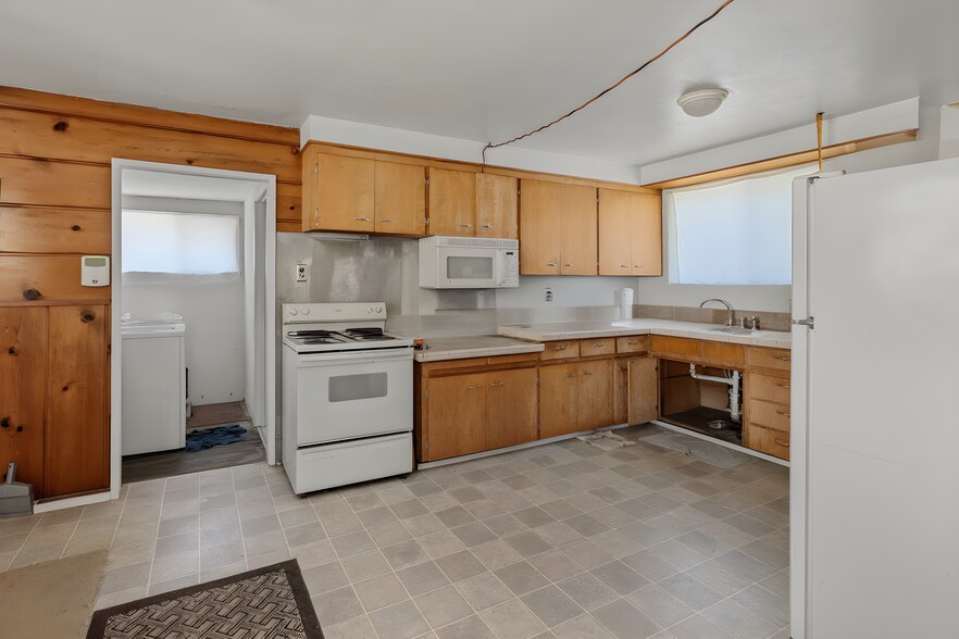 More Photos Of 1445 S Cloverdale St, Seattle Land For Sale