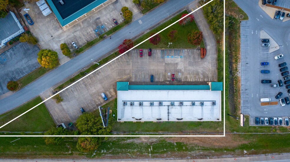 More Photos Of 7610 Hamilton Park Dr, Chattanooga Office For Sale