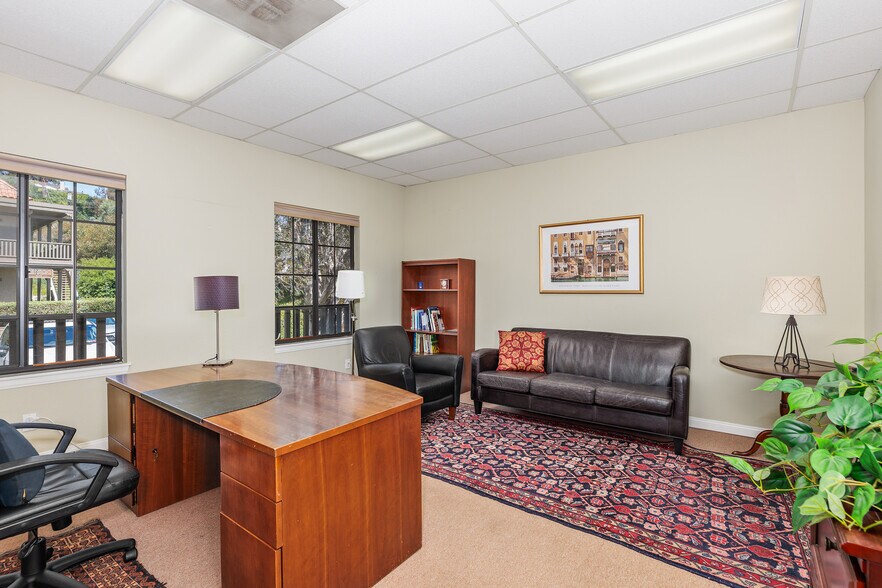 More Photos Of 4407 Manchester Ave, Encinitas Medical For Lease