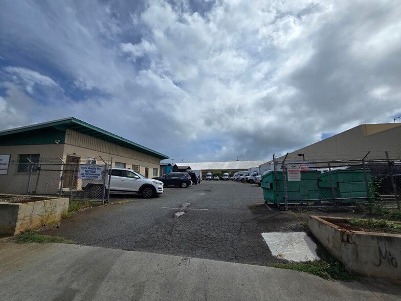 More Photos Of 4321 Lawehana St, Honolulu Land For Lease