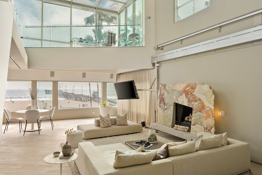 More Photos Of 3111 Ocean Front Walk, Marina Del Rey Apartments For Sale