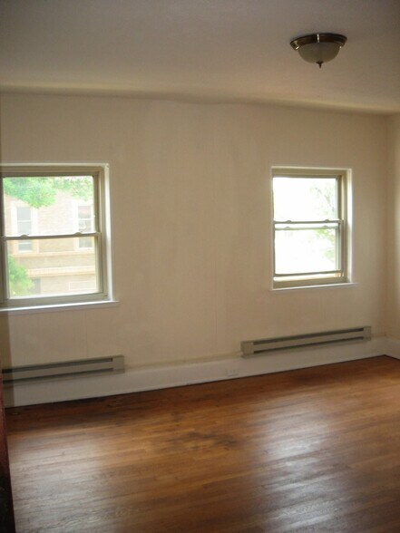 More Photos Of 2240 Norwood Ave, Cincinnati Apartments For Sale