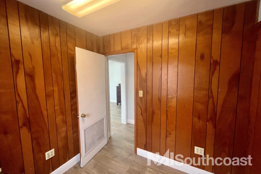 More Photos Of 907 Angle Rd, Fort Pierce Warehouse For Lease