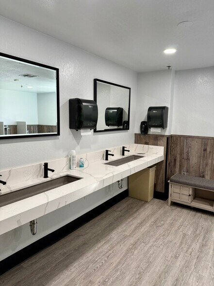 More Photos Of 333 W Nye Ln, Carson City Office For Sale