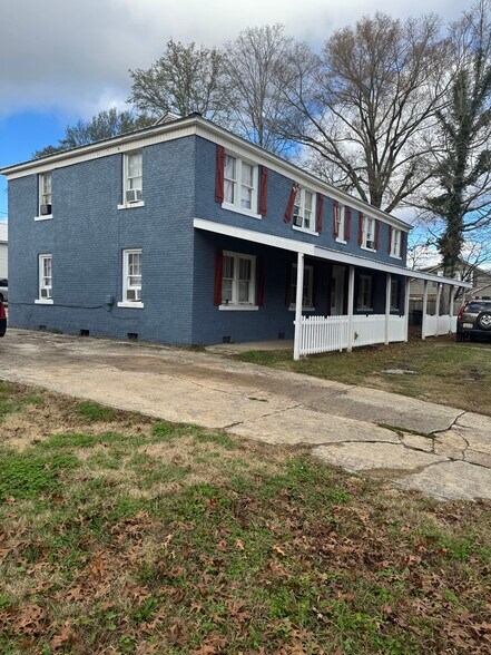 More Photos Of 719 Jackson S ave, Russellville Dormitory For Sale