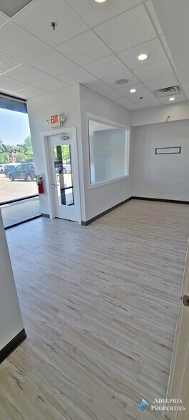 More Photos Of 26W285 Geneva Rd, Wheaton General Retail For Lease