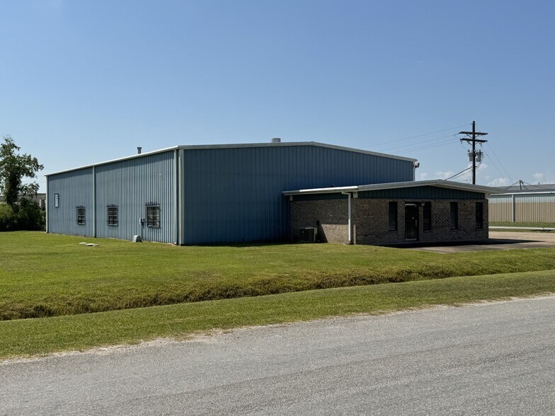 More Photos Of 6233 Industrial Rd, Beaumont Industrial For Lease