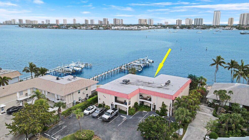 More Photos Of 360 Wilma Cir, Riviera Beach Multifamily For Sale