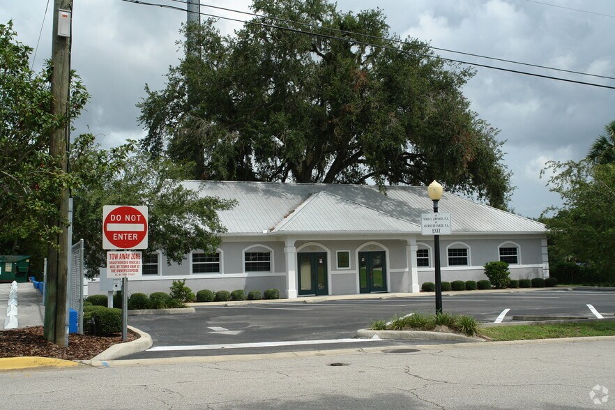 Primary Photo Of 105 E Church St, Deland Medical For Lease