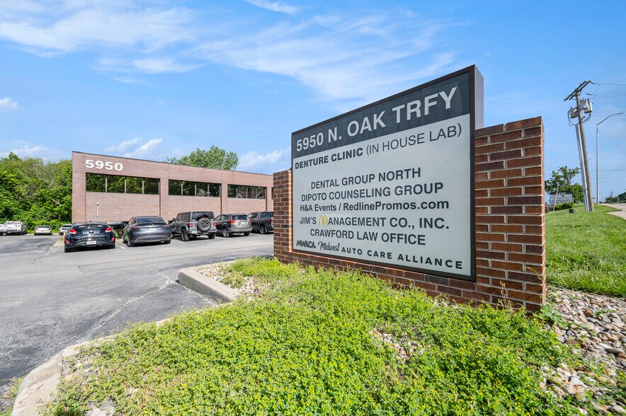 More Photos Of 5950 N Oak Tfwy, Kansas City Office For Sale