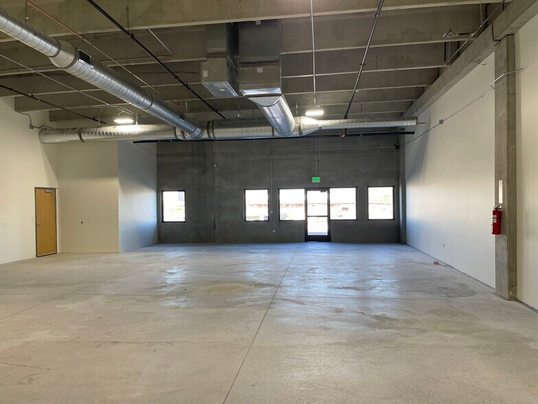 More Photos Of 6333 S Racine Cir, Centennial Light Distribution For Lease