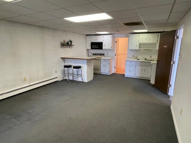 More Photos Of 2912 Hill Ave, Grand Junction Flex For Lease