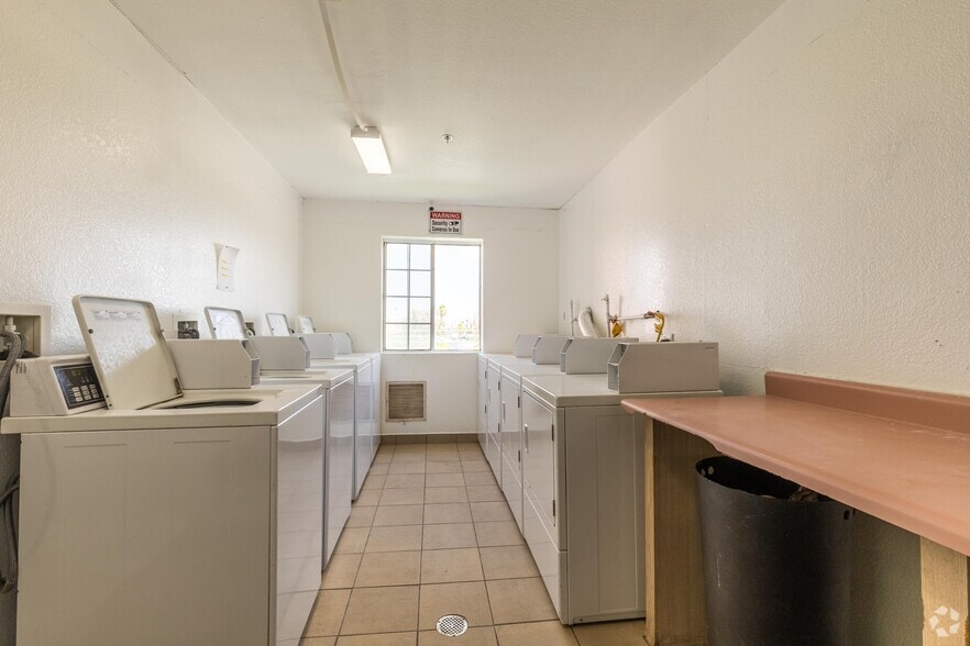 More Photos Of 2220 Rancho Colorado Blvd, Bullhead City Apartments For Sale
