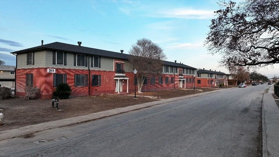 More Photos Of 309 Calgary Ave, San Antonio Multifamily For Sale