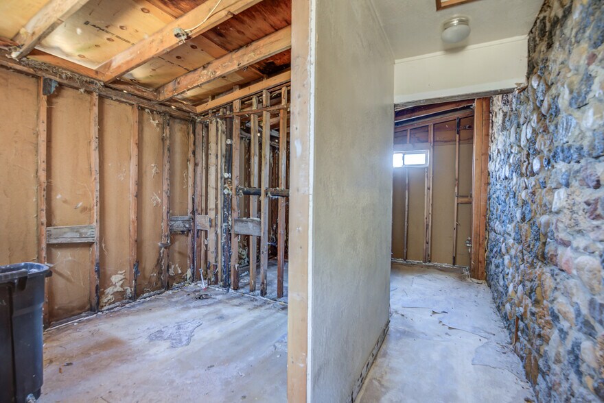 More Photos Of 13255 Circle Dr, Old Station Apartments For Sale