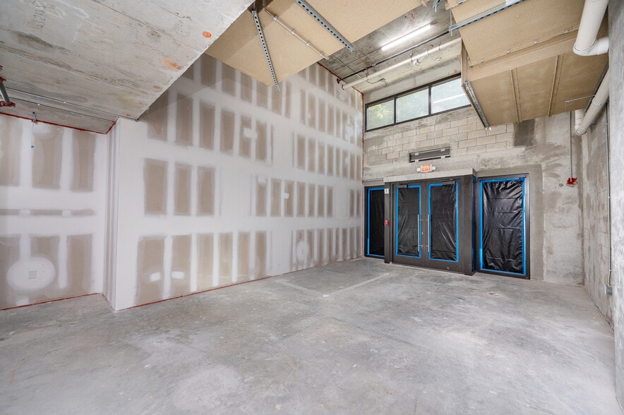 More Photos Of 351 San Lorenzo Ave, Coral Gables Apartments For Lease