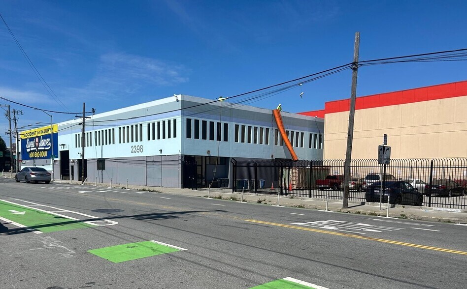 Primary Photo Of 2398 Jerrold Ave, San Francisco Warehouse For Lease