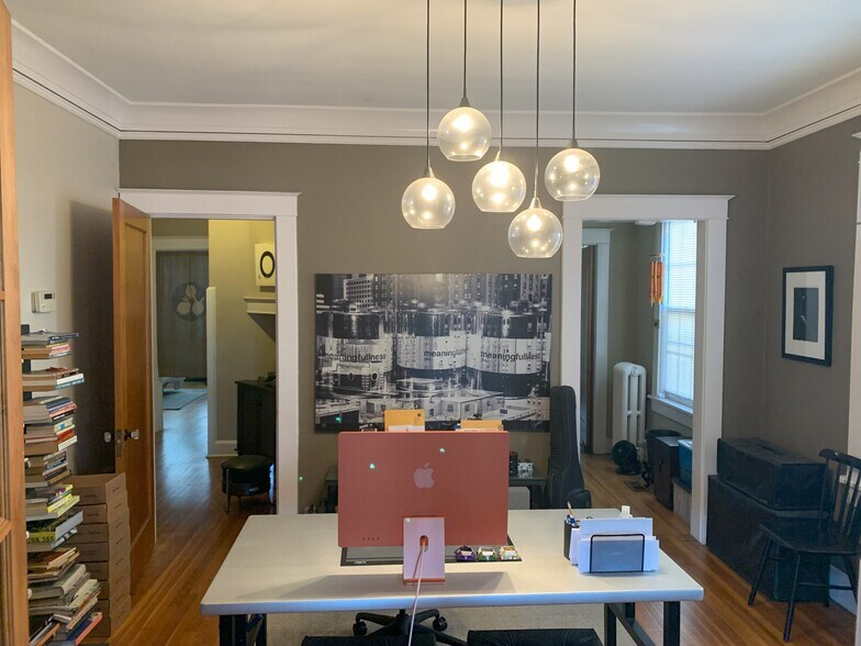 More Photos Of 2293 Union Ave, Memphis Office For Sale