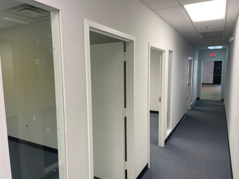 More Photos Of 8300 Guilford Rd, Columbia Unknown For Lease