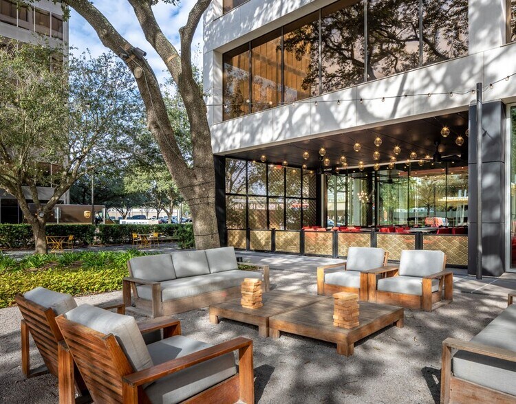 More Photos Of 5333 Westheimer Rd, Houston Office For Lease