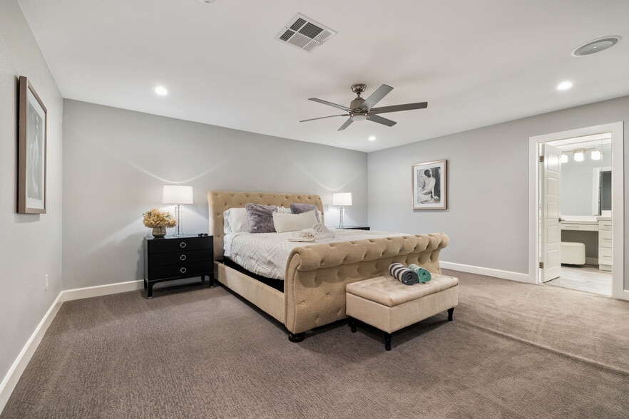 More Photos Of 66358 Desert View Ave, Desert Hot Springs Hotel For Sale