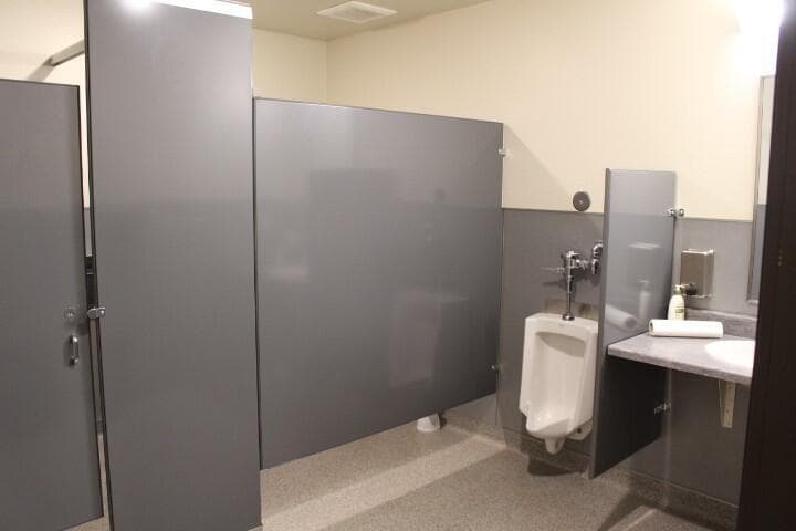 More Photos Of 711 Summer St, Eureka Storefront For Sale