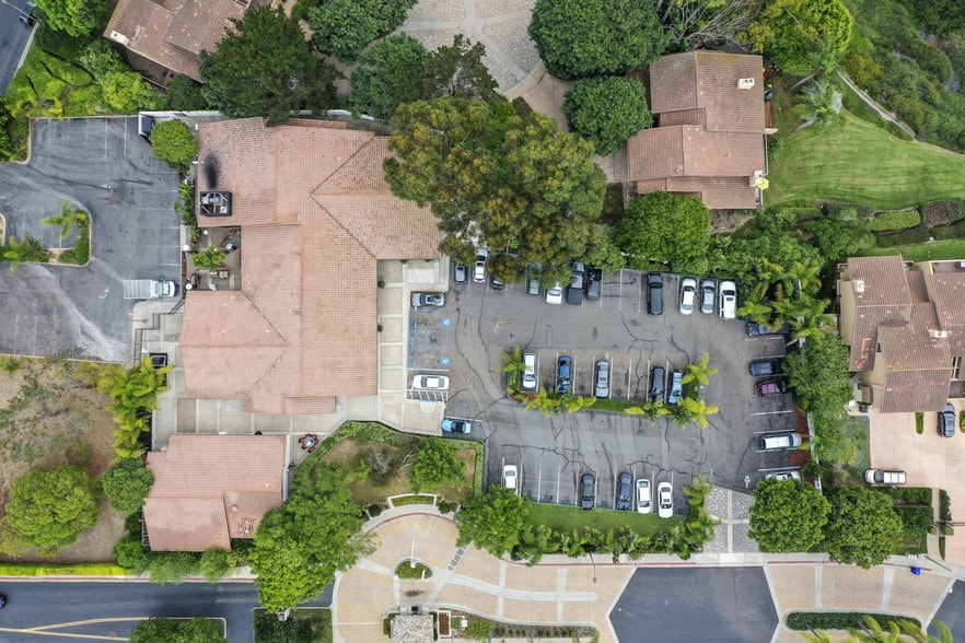 More Photos Of 6435-6437 Caminito Blythefield, La Jolla General Retail For Lease