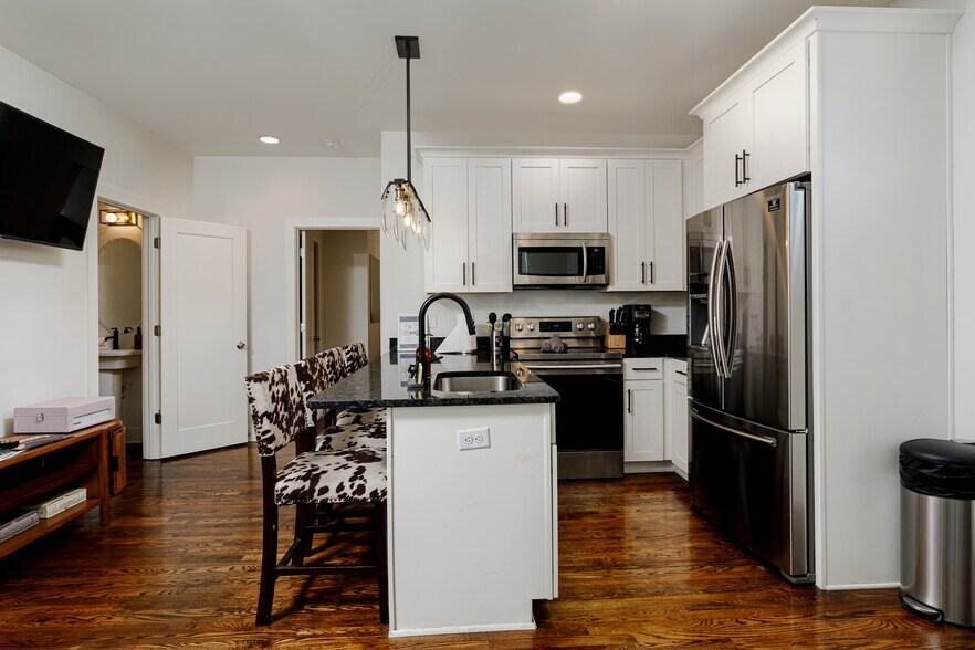 More Photos Of 1270 2nd Ave S, Nashville Apartments For Sale
