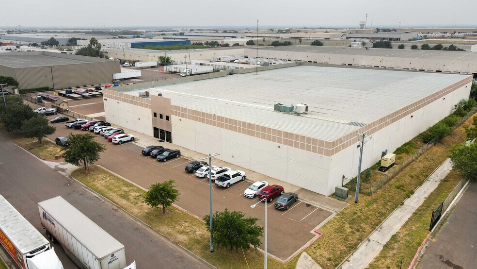 More Photos Of 14610 Archer Dr, Laredo Warehouse For Lease