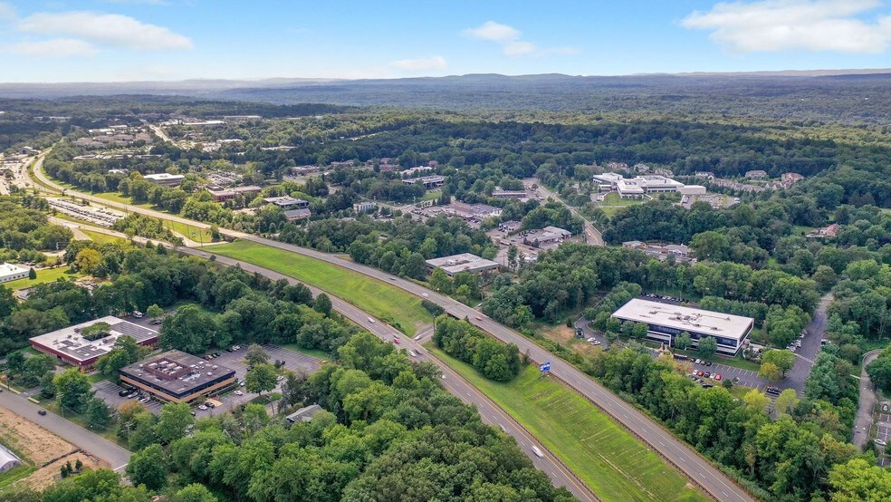 More Photos Of 180 Summit Ave, Montvale Medical For Lease