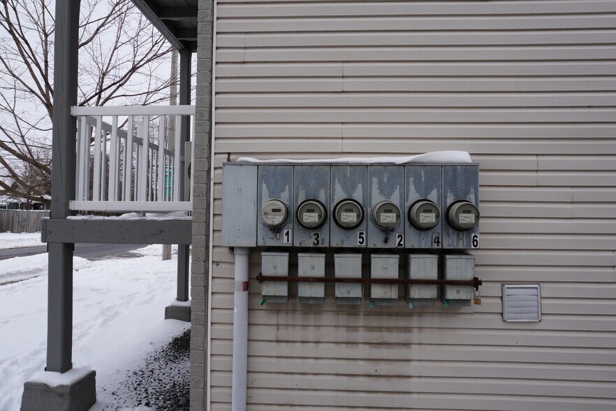 More Photos Of 369 Lafontaine Ave, Ottawa Apartments For Sale