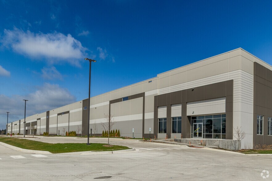 More Photos Of 4051 E Main St, Saint Charles Unknown For Lease