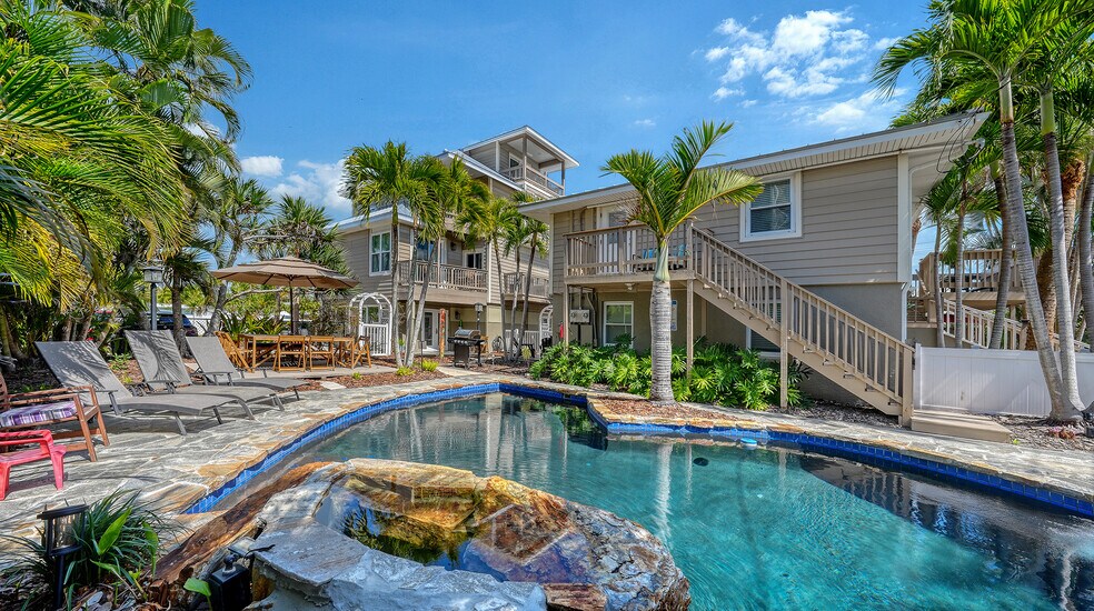 More Photos Of 5610 AVENIDA DEL MARE, Sarasota Specialty For Sale
