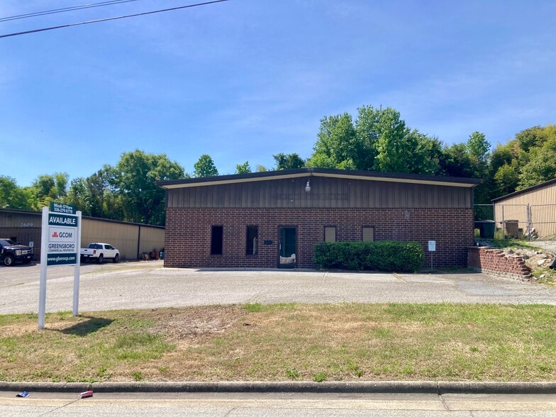 More Photos Of 2611 Phoenix Dr, Greensboro Warehouse For Lease
