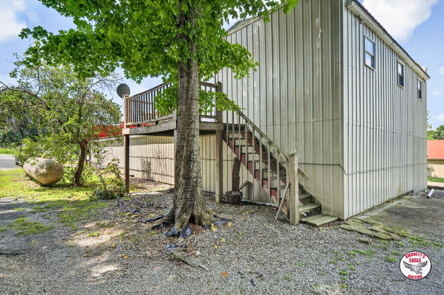 More Photos Of 2969 Moodyville Rd, Byrdstown General Retail For Sale